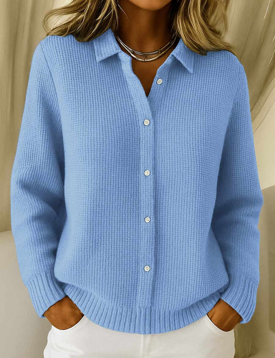 Catherine : gilet en tricot structuré avec boutons, gros plan