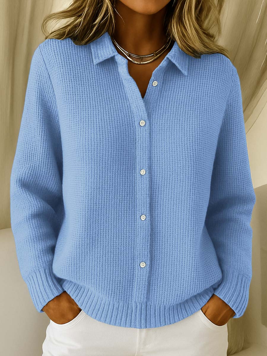 Catherine : gilet en tricot structuré avec boutons, gros plan
