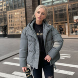 Novie Doudoune Courte Femme à Capuche – Légère, Matelassée & Style Urbain Moderne