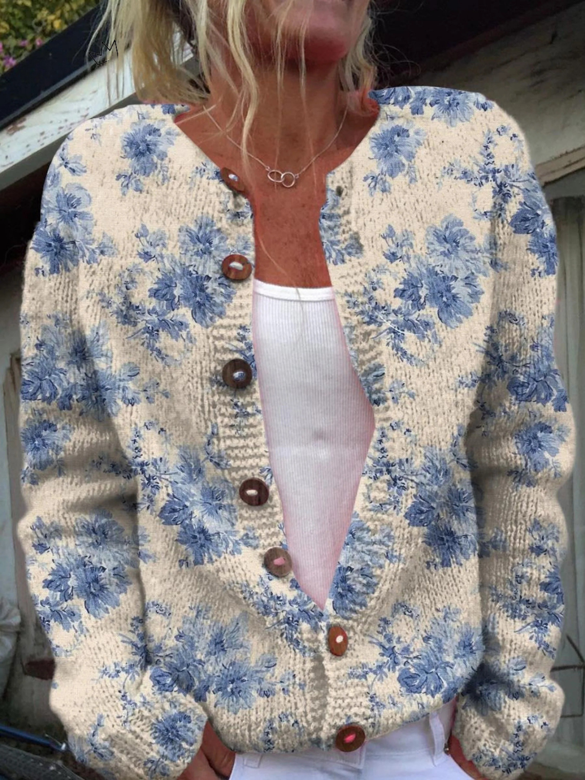 Hortense - Cardigan crème à fleurs bleues - vue d'ensemble