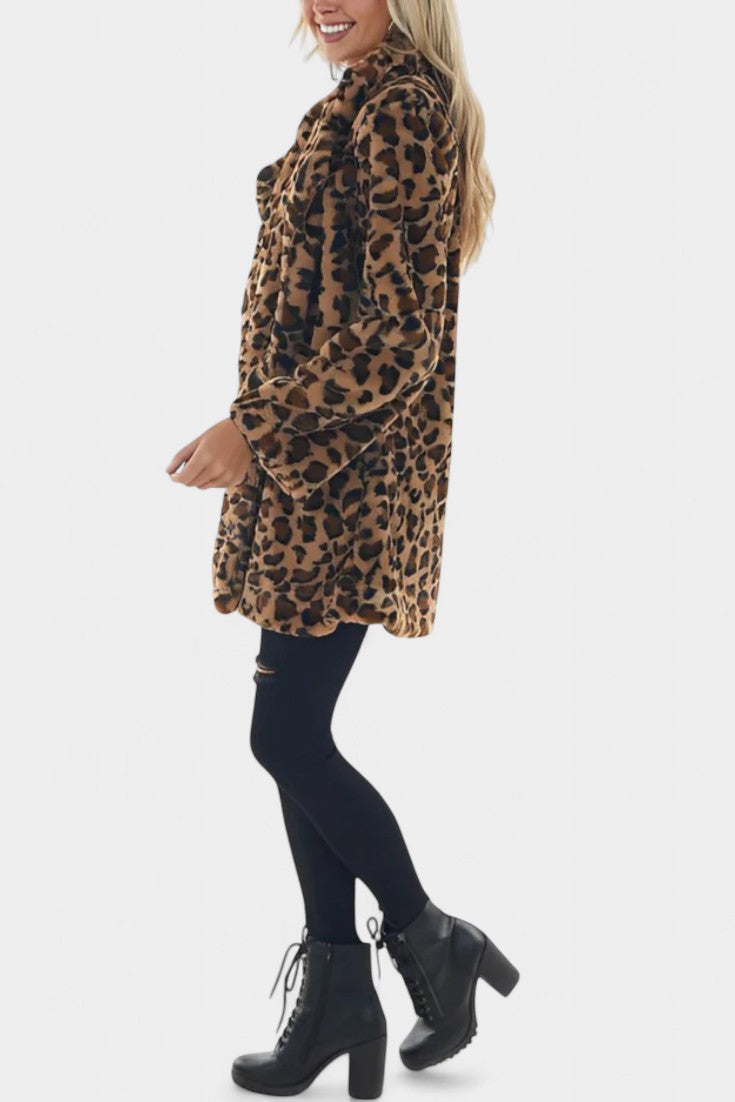 Nadine - Manteau long en peluche à capuche