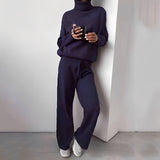 Kimberlee Ensemble Loungewear à Col Roulé pour Femme – Tenue Deux-Pièces Douce et Confortable avec Coupe Moderne