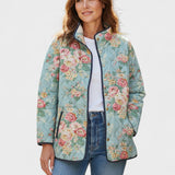 Jeannine - Veste matelassée bleu clair à motif de roses - vue d'ensemble