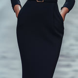 Nora | Robe noire raffinée avec ceinture et col mandarin