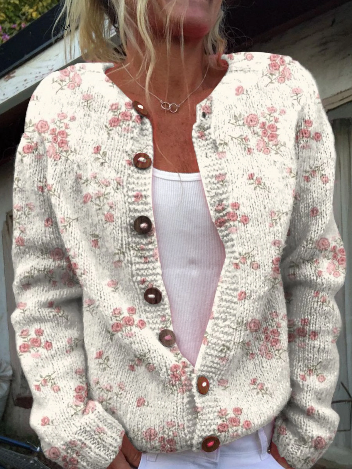 Monique - Cardigan crème à petites roses - vue d'ensemble