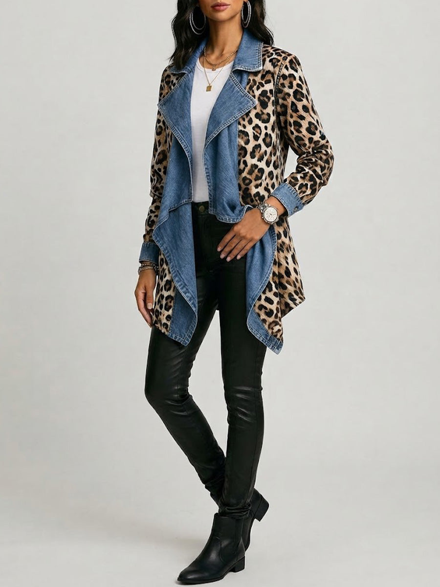 Anne-Marie - Veste mi-longue en denim délavé et imprimé léopard - vue rapprochée