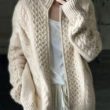 Adeline Gilet Zippé Femme à Col Roulé – Maille Torsadée Chaude avec Coupe aux Hanches pour l’Automne/Hiver