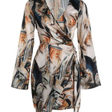 Jena Robe Portefeuille Femme – Imprimé Texte, Décolleté en V, Manches Longues Élégantes