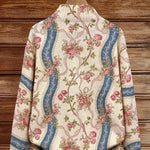 Sabine - Gilet à motif de roses grimpantes - gros plan