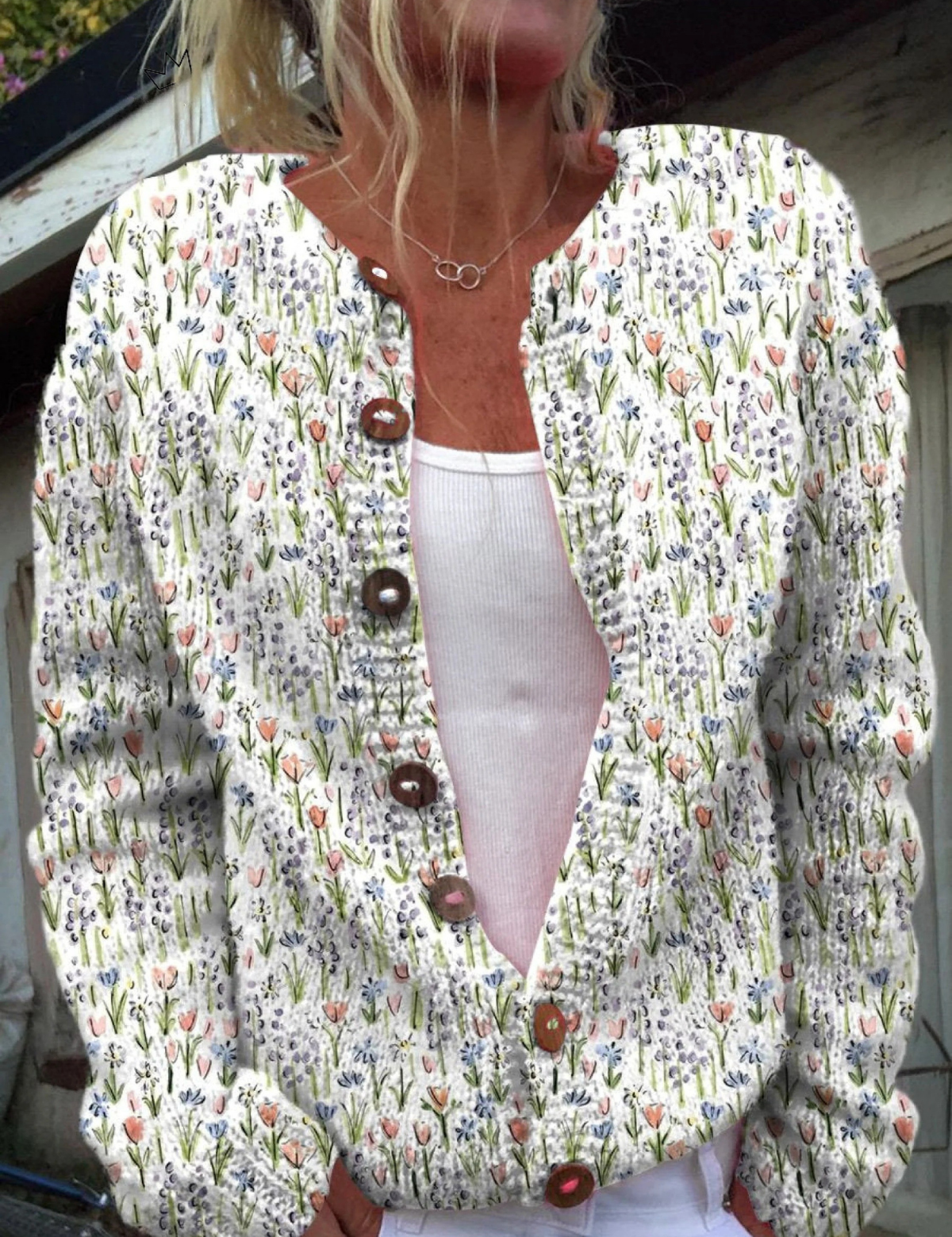 Suzanne - Cardigan à fines fleurs de jardin - vue d'ensemble
