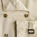 Kira Trench Femme Moderne – Col Montant, Ceinture Ajustable & Silhouette Élégante