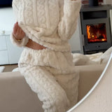 Jheyda WinterSoft Pyjama Unisexe en Fleece Corail – Ensemble Chaud et Doux pour Hiver & Détente